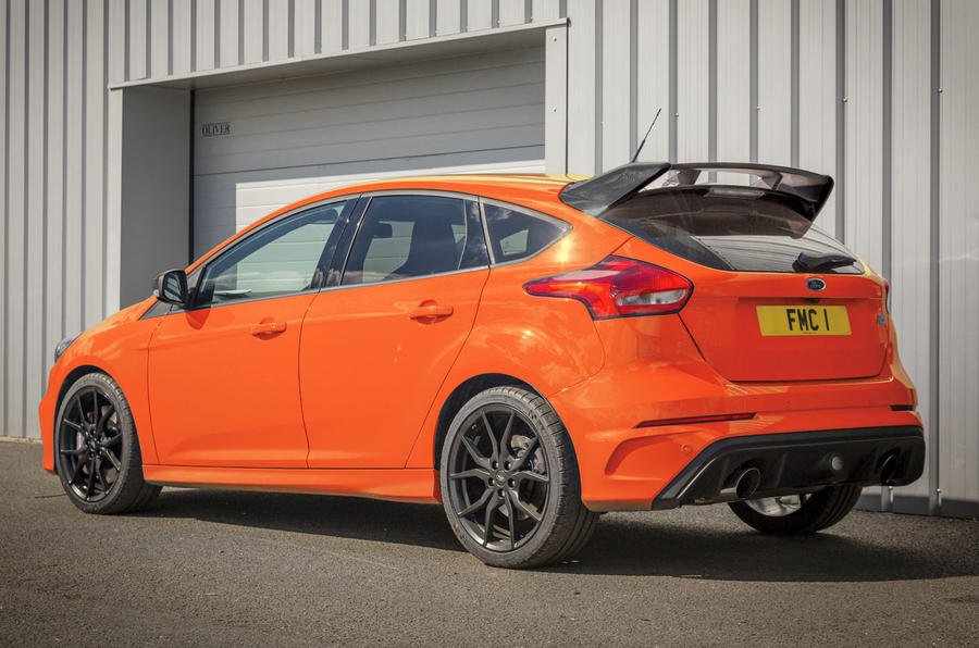 based on rs edition with unique deep orange exterior body colour 0