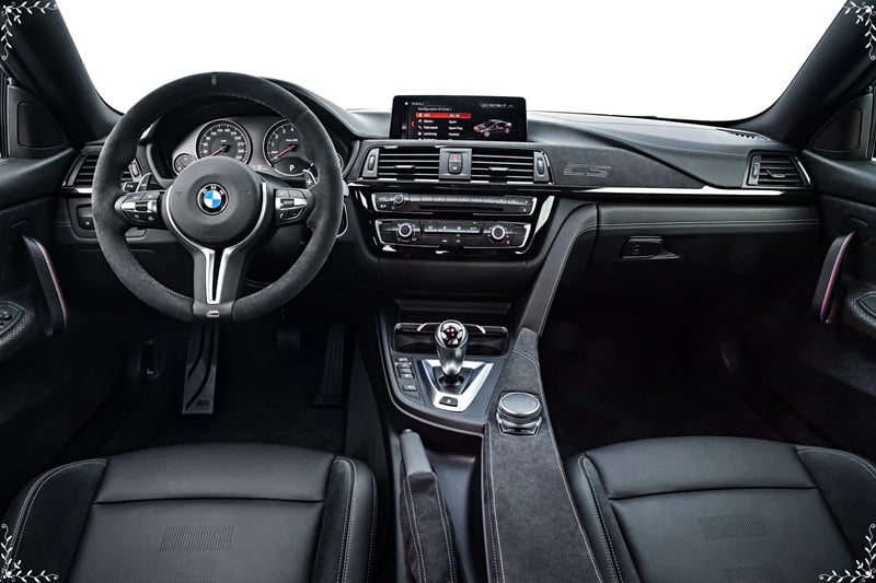 The new BMW M4 CS 7